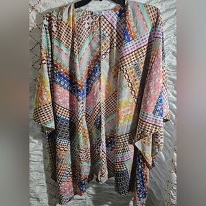 Boutique+ Vibrant Patchwork Print Kimono 1x